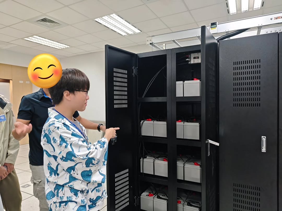Server hardware detail view